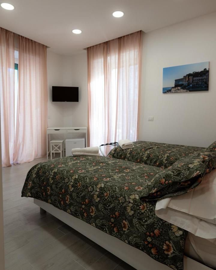 Dimora Cavour Hotel Naples Exterior photo