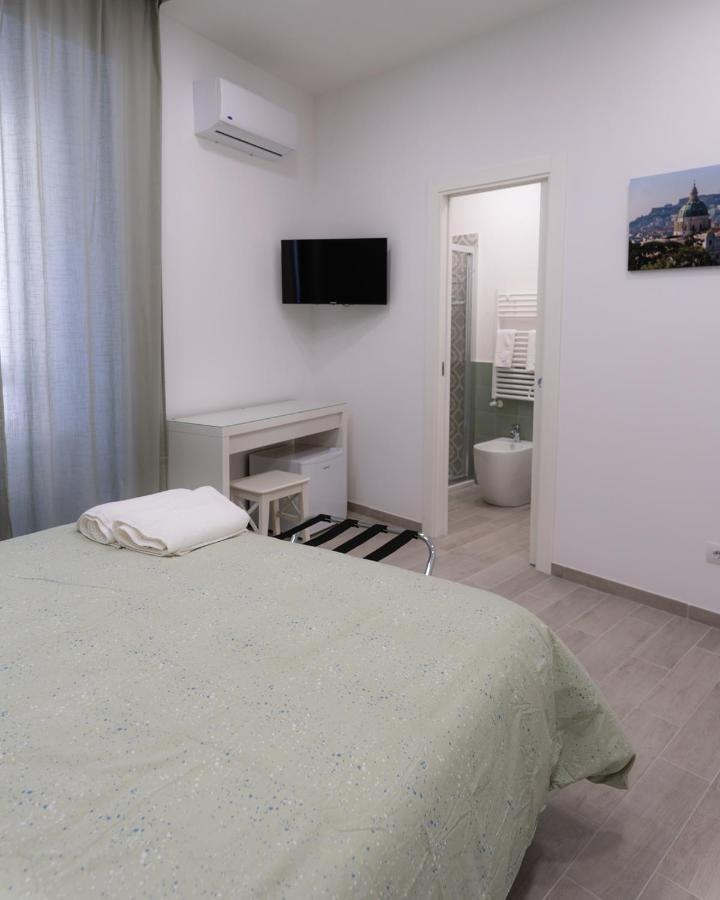 Dimora Cavour Hotel Naples Exterior photo