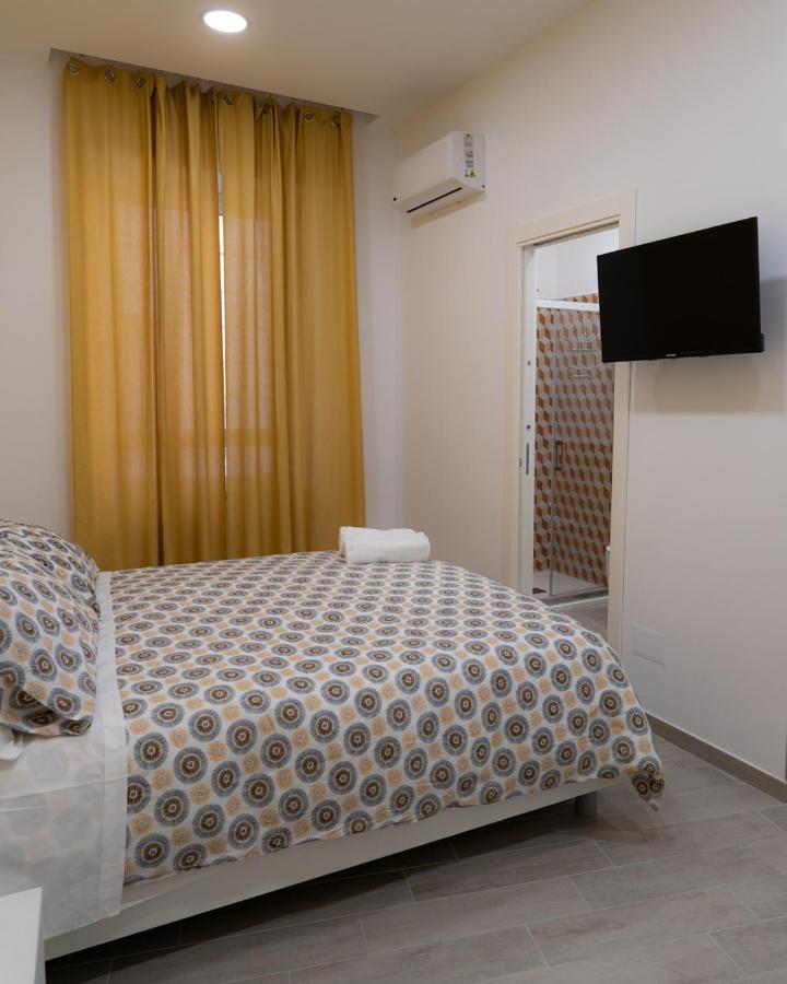 Dimora Cavour Hotel Naples Exterior photo