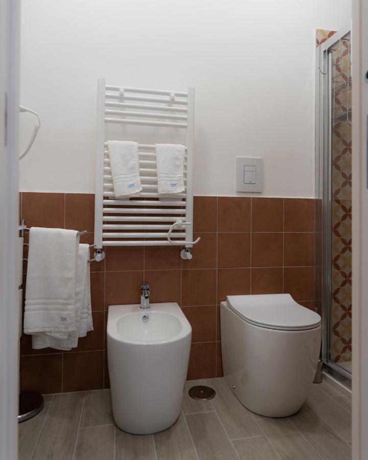Dimora Cavour Hotel Naples Exterior photo